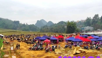 Chợ Sín Chéng - Sín Chéng