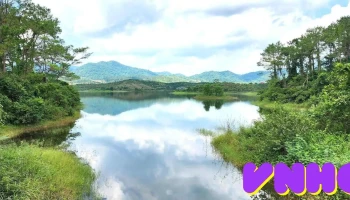 Hồ Khuôn Thần - Kiên Lao