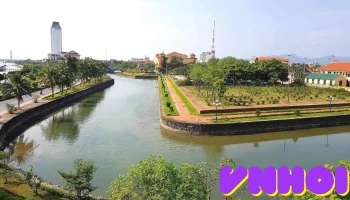 Quảng trường Hồ Chí Minh - Đồng Hới