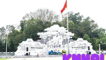 Quảng trường Nguyễn Tất Thành - Tuyên Quang