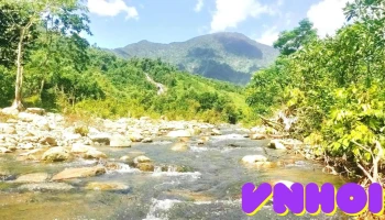 Suối đá cổng - Đại Từ