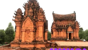 Tháp Chăm - Hà Nội