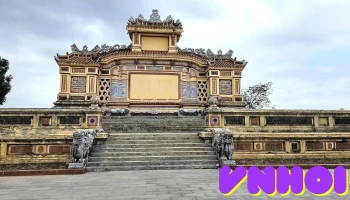 Đài tưởng niệm chiến sỹ trận vong - Thành Phố Huế