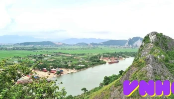 Điểm ngắm cảnh Động Kính Chủ - Phạm Mệnh