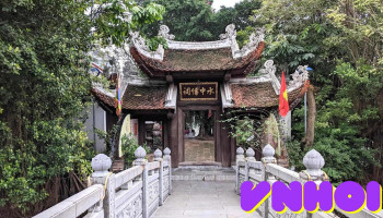 Đền Thủy Trung Tiên - Hà Nội