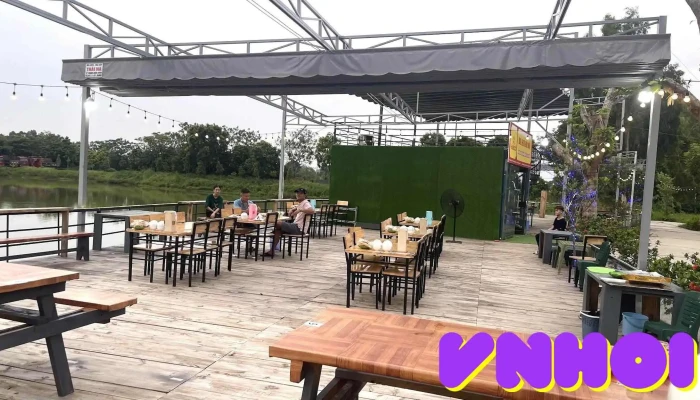 Am Thuc Nha San Song Ho Cua Chu So Huu - Bắc Ninh
