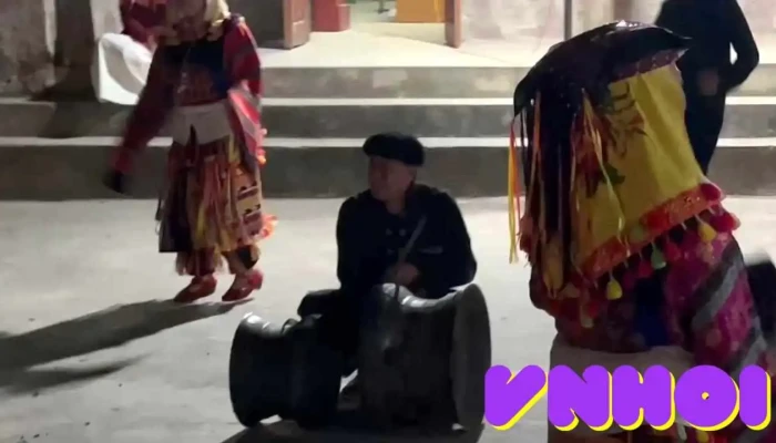 Ban Du Lich Lo Lo Chai Moi Nhat - Hà Giang