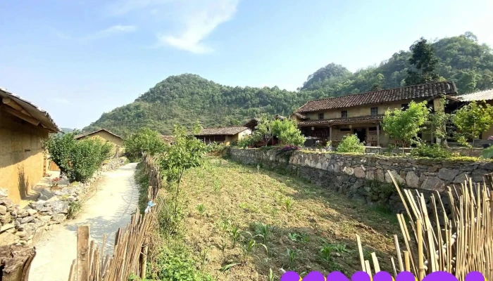 Ban Du Lich Lo Lo Chai Nui - Hà Giang