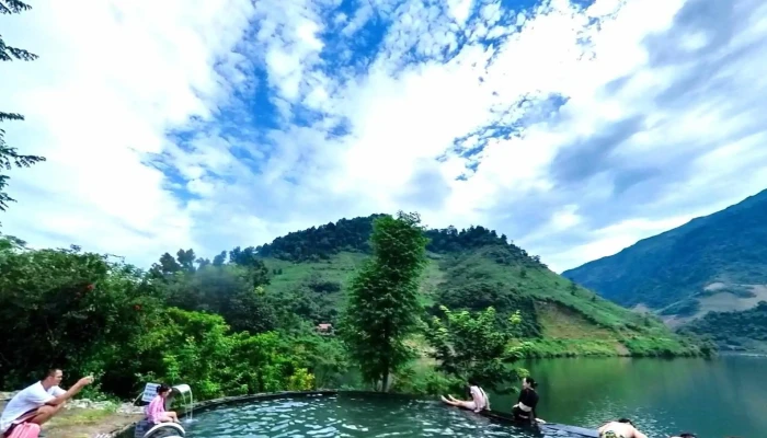 Ban Mai Retreat -    Suoi Khoang Nong Che Do Xem Pho Va 360deg - Sơn La