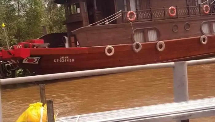 Ben Pha Hiep Duc  Tan Phong Video - Tiền Giang