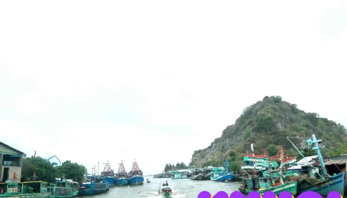 Ben Tau Ba Hon Bien - Kiên Giang