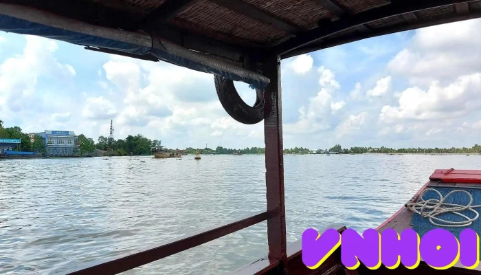Ben Tau Du Lich Cai Be Thuyen - Tiền Giang