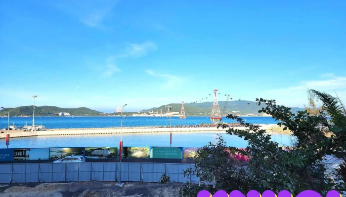 Ben Tau Tham Quan Vinh Nha Trang Thuyen - Khánh Hòa