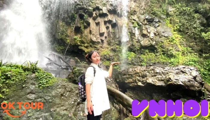 Ben Tau Thuong Kon Tum Cua Chu So Huu - Kon Tum