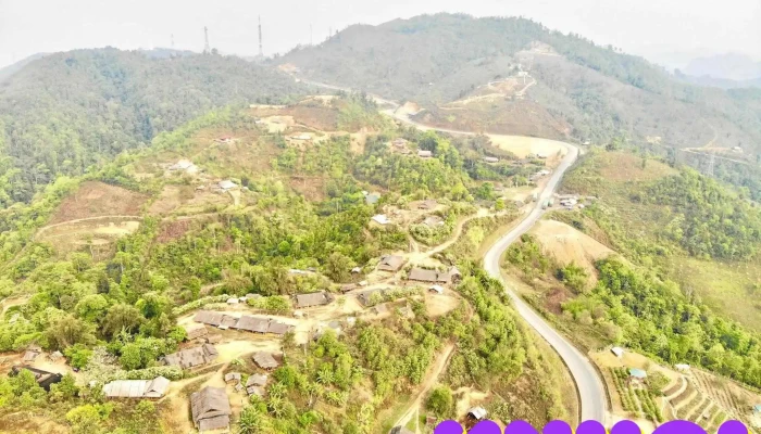 Bia di tích Đèo Pha Din - Mường É