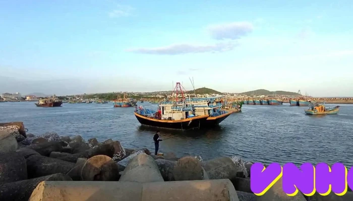 Cang Phu Hai Video - Tp. Phan Thiết
