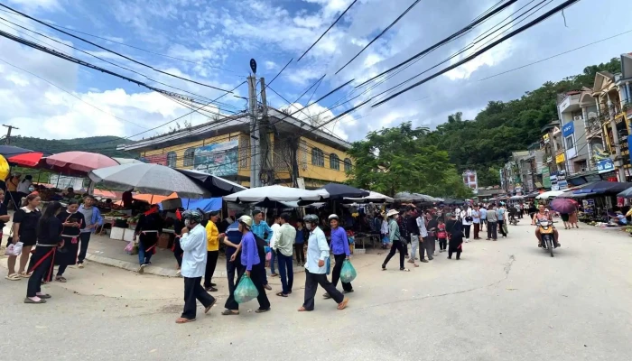 Cho Dem Thi Tran Bao Lac Che Do Xem Pho Va 360deg - Cao Bằng