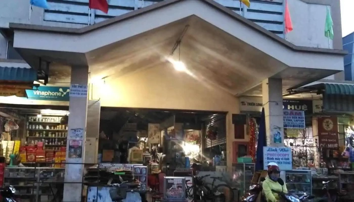 Cho Giua Vinh Kim Tat Ca - Tiền Giang