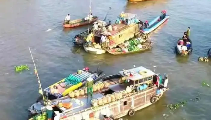 Cho Noi Cai Rang Video - Cần Thơ