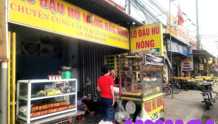 Cho Tien Thuy Khong Gian Ben Trong - Bến Tre