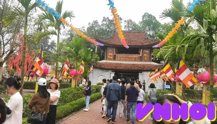 Chua But Thap Video - Bắc Ninh