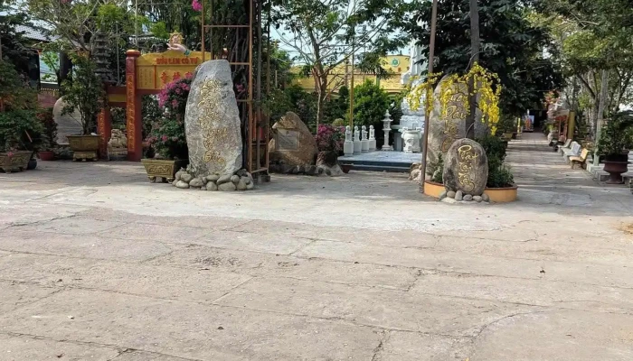 Chua Buu Lam Moi Nhat - Tiền Giang