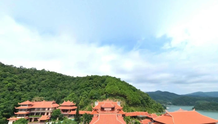 Chua Cai Bau Che Do Xem Pho Va 360deg - Quảng Ninh