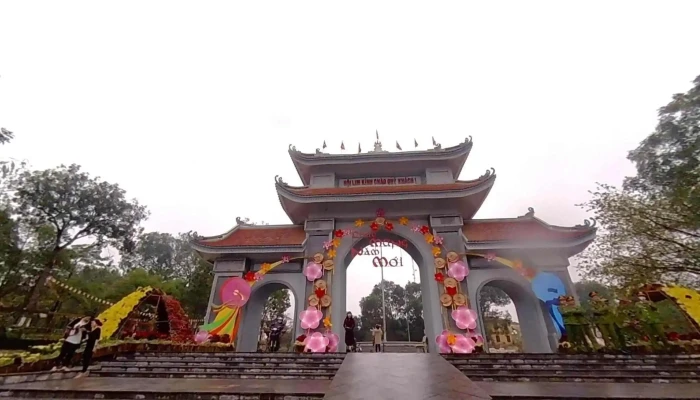 Chua Lim   Hong An Tu Che Do Xem Pho Va 360deg - Bắc Ninh