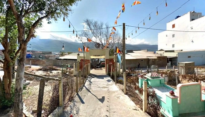 Chua Long Hung Che Do Xem Pho Va 360deg - Khánh Hòa