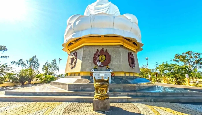 Chua Long Son Che Do Xem Pho Va 360deg - Khánh Hòa
