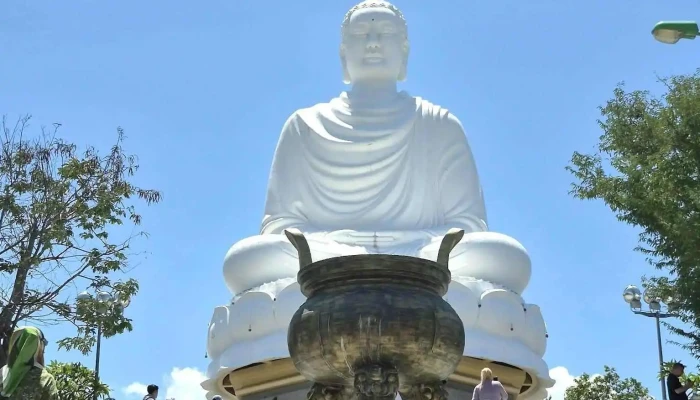 Chua Long Son Moi Nhat - Khánh Hòa