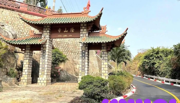 Chùa Long Sơn - An Giang