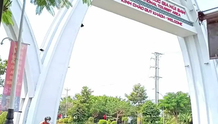 Cong Chao Khu Du Lich Quoc Gia Nui Sam Video - An Giang