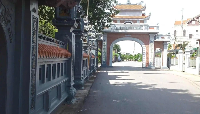 Cong Lang Vuon Bach Thuan Tat Ca - Thái Bình
