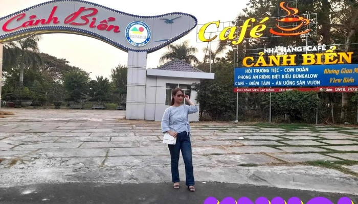 Cong Vien Bai Duong Nha Hang Canh Bien - Kiên Giang