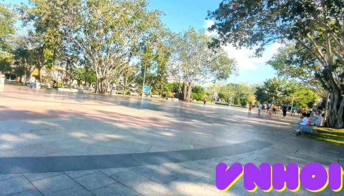 Cong Vien Gieng Nuoc Video - Tiền Giang
