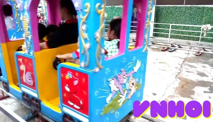 Cong Vien Ho Sen Dien Truong Tieu Khien - Nghệ An