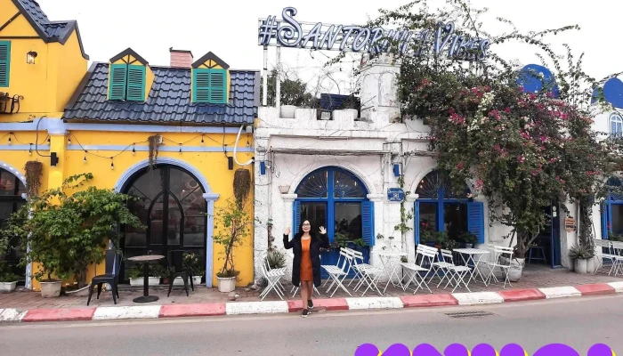 Cong Vien Nuoc Ho Tay Ca Phe - Hà Nội