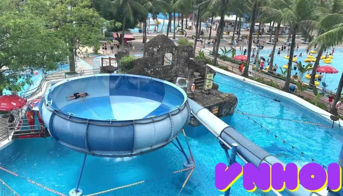 Cong Vien Nuoc Ho Tay Video - Hà Nội