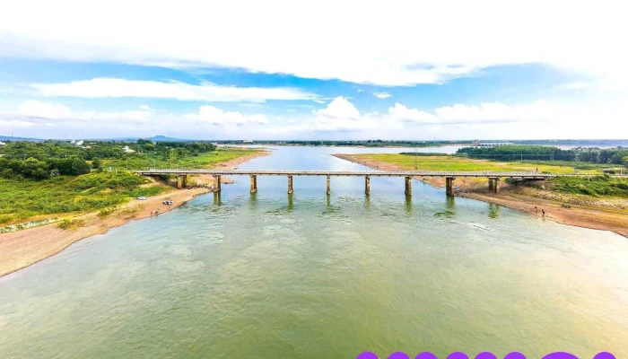 Cầu chiến khu D - Hồ