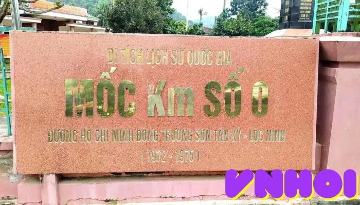 Cột mốc km số 0 Đường mòn Hcm - Nghệ An