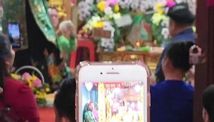 Den Co Be Suoi Ngang Video - Lạng Sơn
