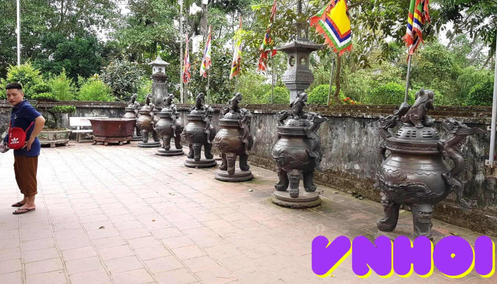 Den Thien Truong Den Tran - Nam Định