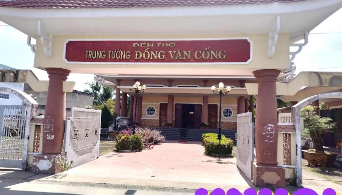 Den Tho Trung Tuong Dong Van Cong Tat Ca - Bến Tre
