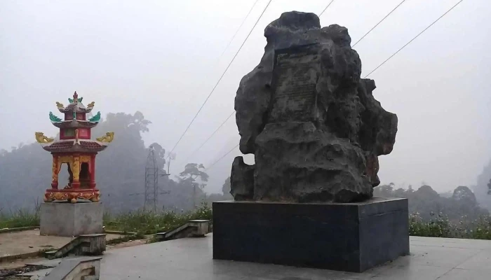 Di Tich Lich Su Deo Lung Lo Tat Ca - Yên Bái