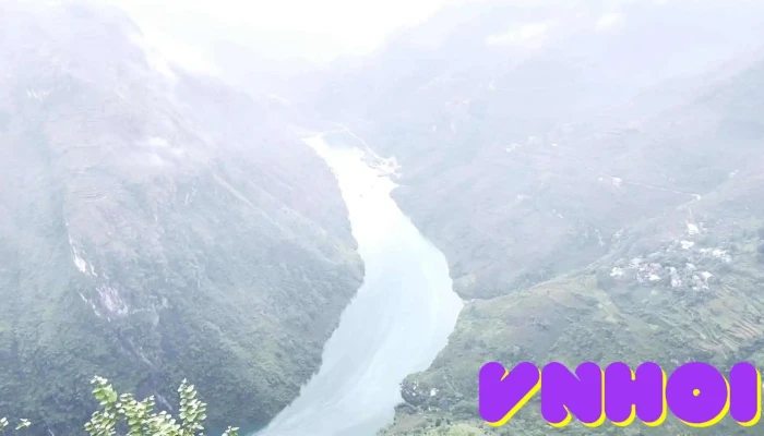 Diem Dung Chan Dinh Deo Ma Pi Leng Nui - Hà Tĩnh