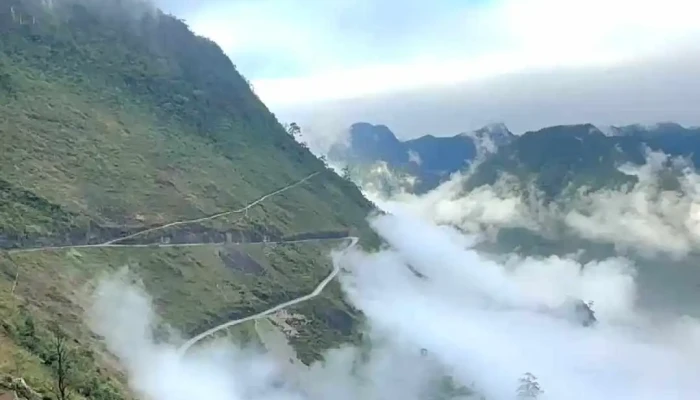 Diem Dung Chan Du Lich H Mong Moi Nhat - Hà Giang