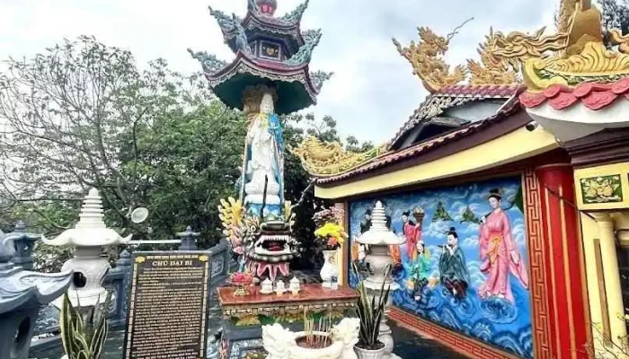 Dinh Cau Lighthouse - Kiên Giang
