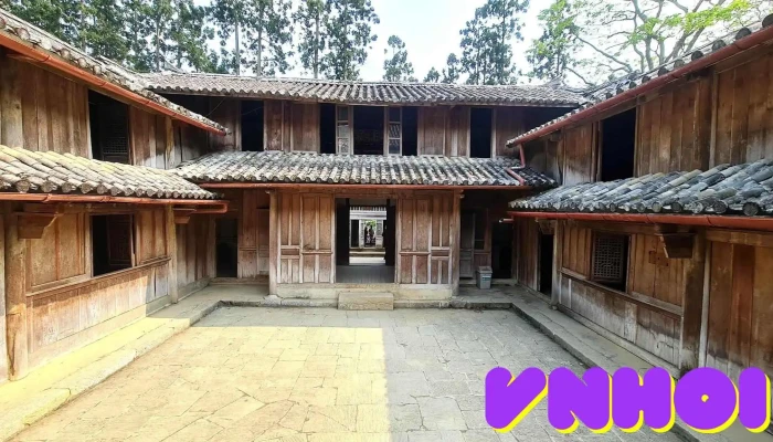 Dinh Vua Meo Tat Ca - Hà Giang