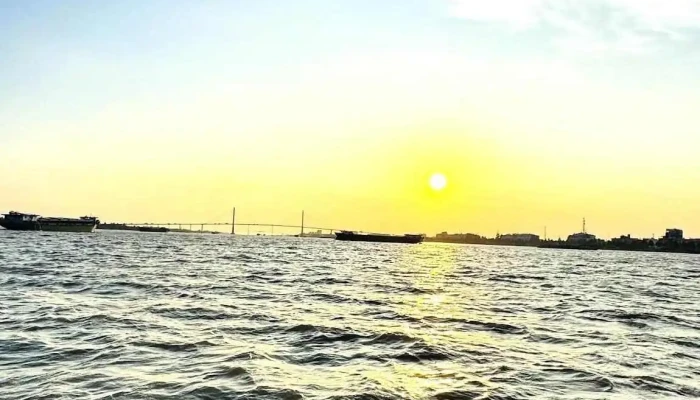 Don Khach Tai Cang Du Thuyen My Tho Moi Nhat - Tiền Giang